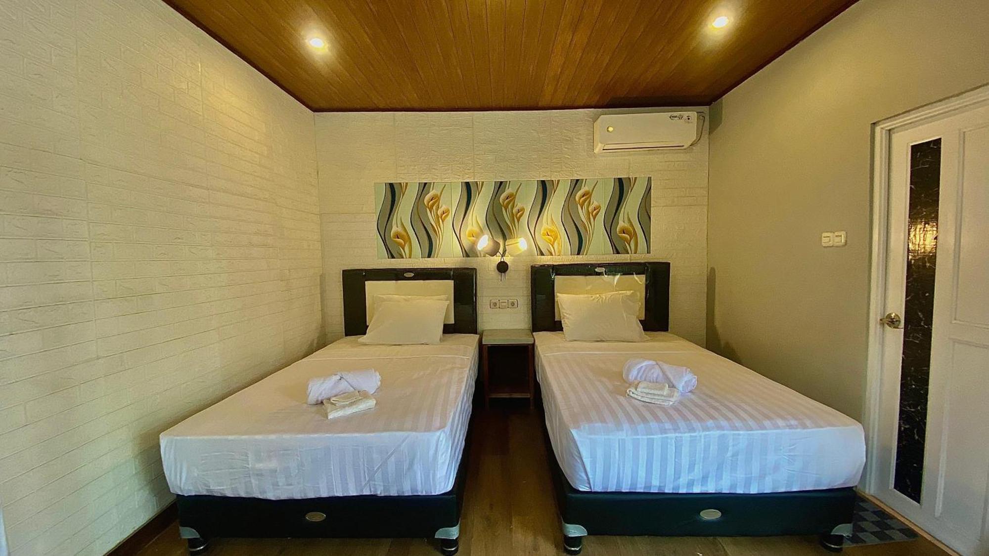 Twin Room Terrace